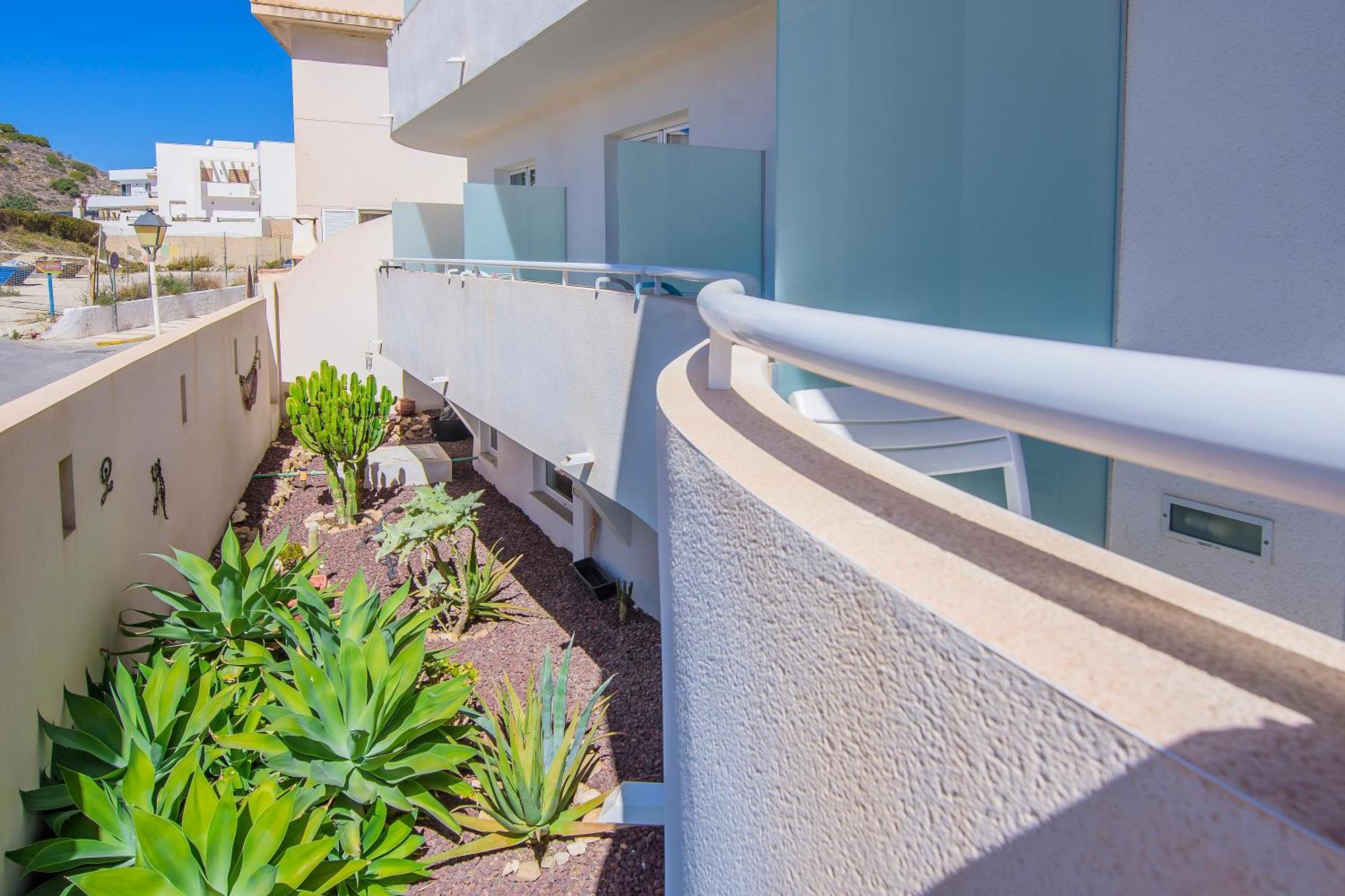 קרבונראס Hostal La Isla מראה חיצוני תמונה