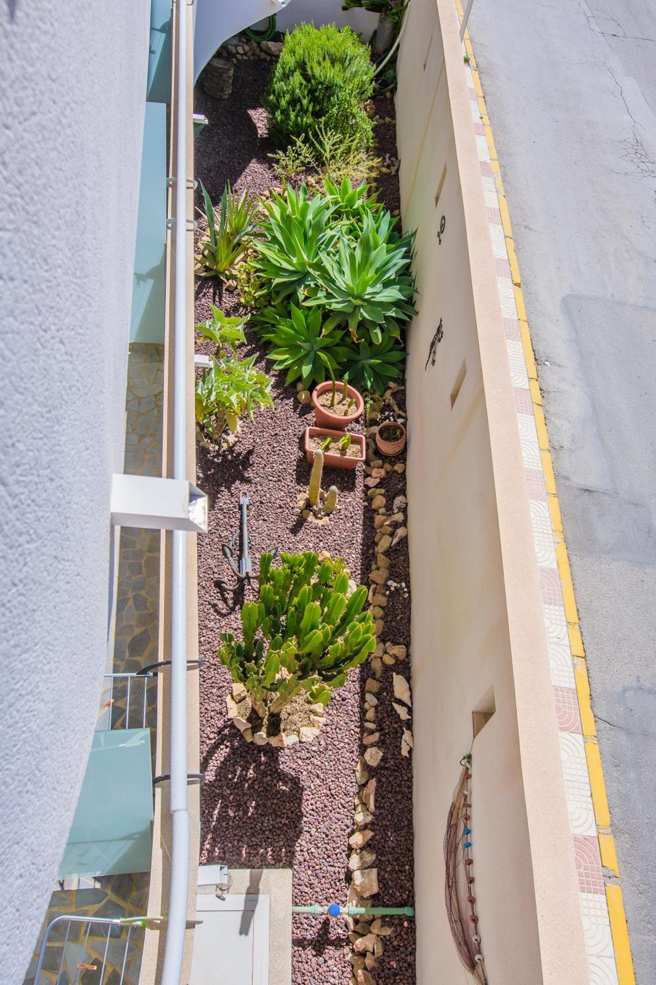 קרבונראס Hostal La Isla מראה חיצוני תמונה