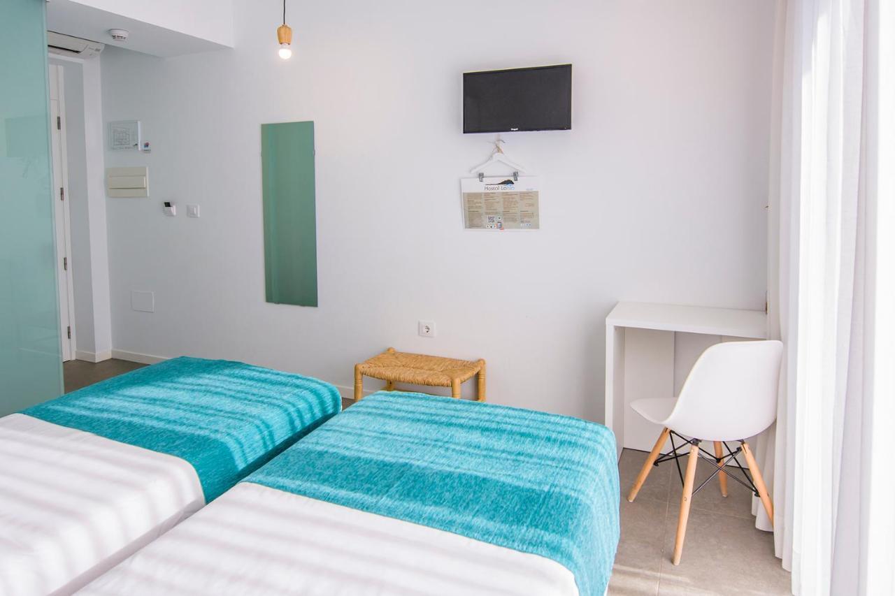 קרבונראס Hostal La Isla מראה חיצוני תמונה